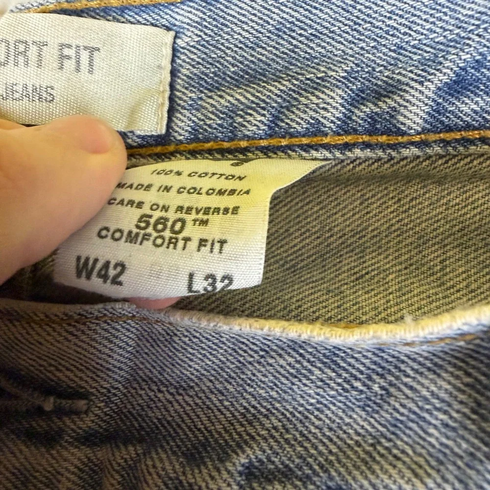 Levis‎ 560 Comfort Fit Jeans Mens 42x32 Light Wash Blue Denim Baggy Tapered 6064